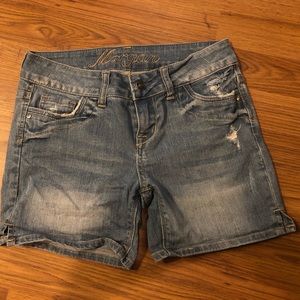 Mid thigh shorts with a little distress